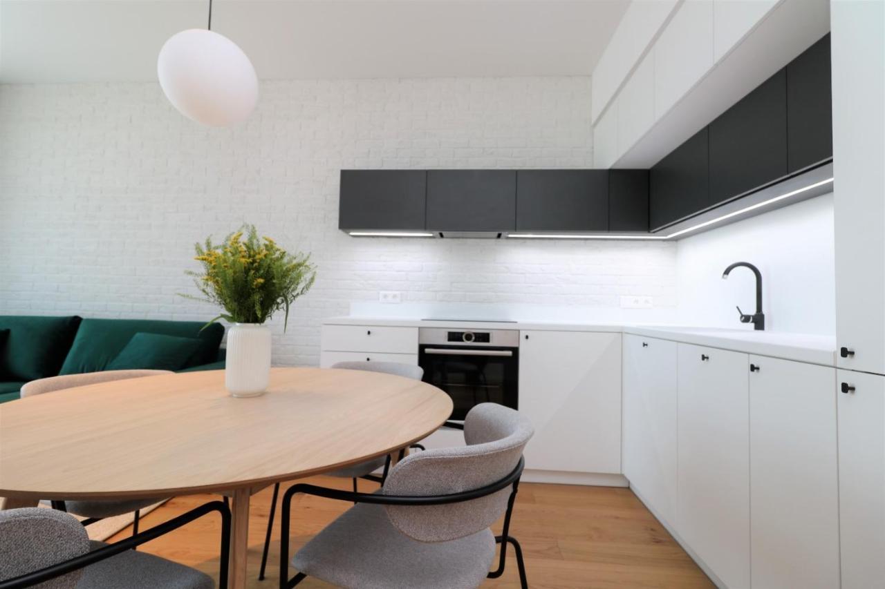 Sky Park New 1-Bedroom Apartment Μπρατισλάβα Εξωτερικό φωτογραφία